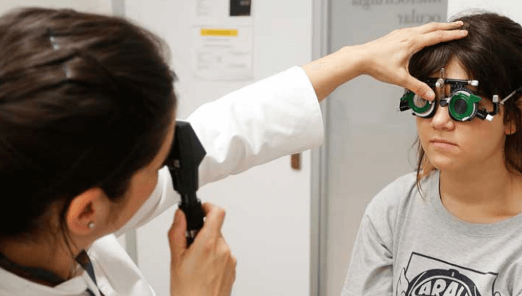 Atención a la salud ocular de escolares en riesgo de exclusión social