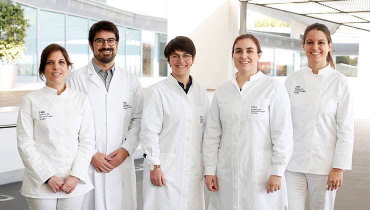 equipo investigador hallazgo distrofia macular
